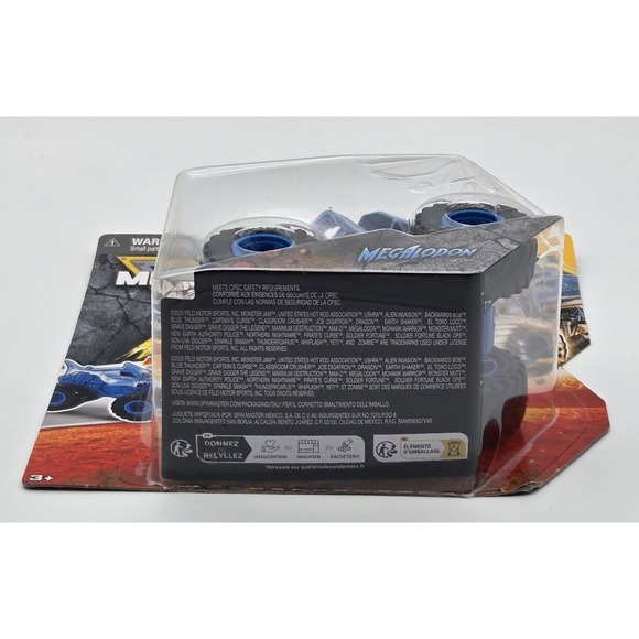 Spin Master Monster Jam 2025 Smash & Bash‎ Megalodon Series 01 Truck New Diecast - Picture 2 of 8